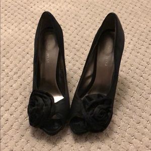 NINE WEST Size 6 black heel